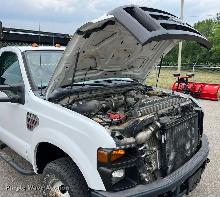 image for item II9170 2009 Ford F350 Super Duty XL  dump flatbed pickup truck