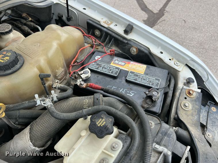 image for item II9170 2009 Ford F350 Super Duty XL  dump flatbed pickup truck