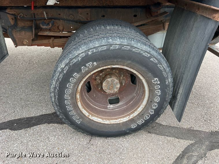 image for item II9170 2009 Ford F350 Super Duty XL  dump flatbed pickup truck