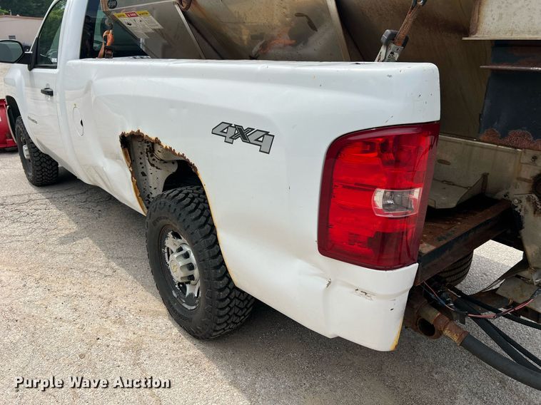 image for item II9179 2008 Chevrolet Silverado 2500HD  pickup truck