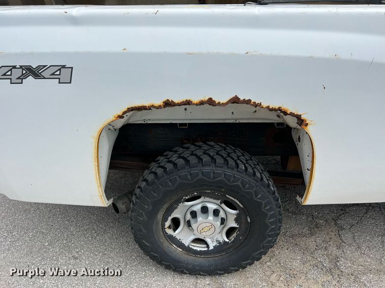 image for item II9179 2008 Chevrolet Silverado 2500HD  pickup truck