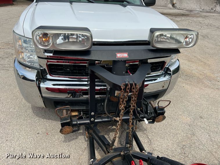 image for item II9179 2008 Chevrolet Silverado 2500HD  pickup truck