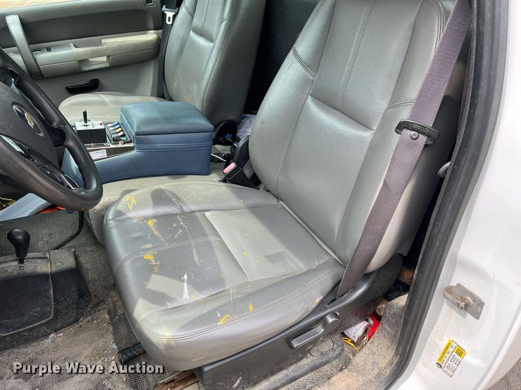 image for item II9179 2008 Chevrolet Silverado 2500HD  pickup truck