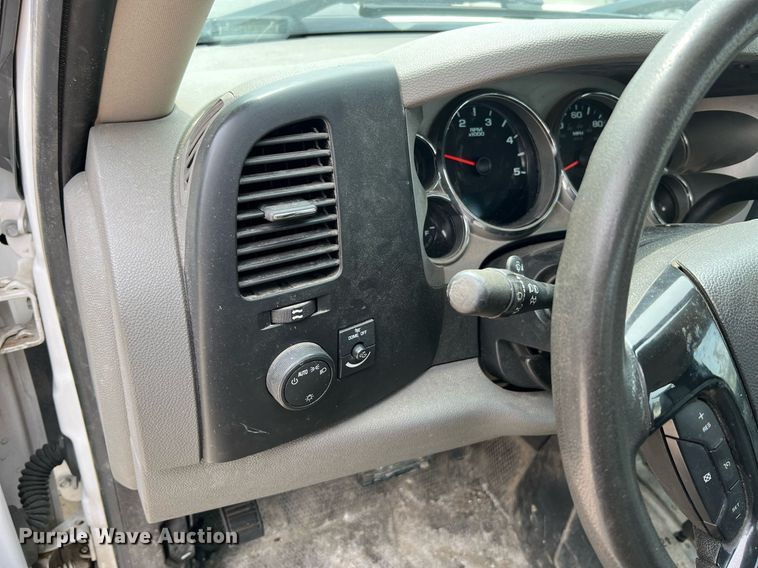 image for item II9179 2008 Chevrolet Silverado 2500HD  pickup truck