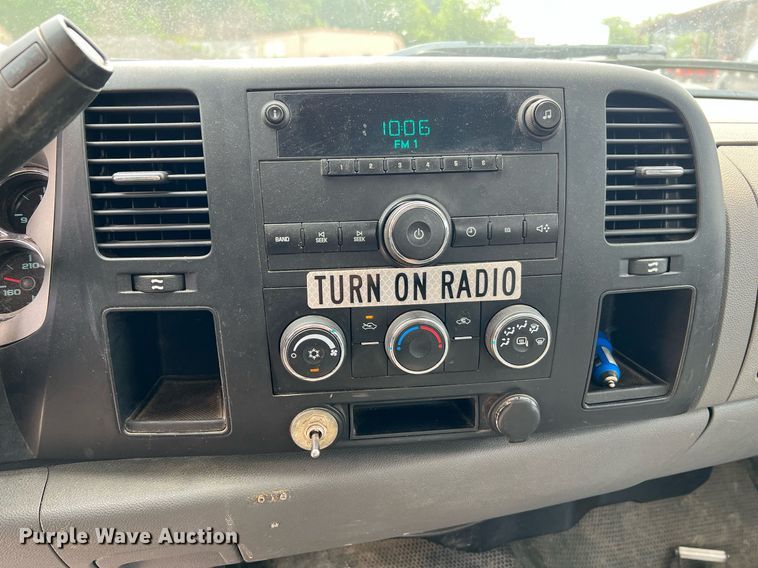 image for item II9179 2008 Chevrolet Silverado 2500HD  pickup truck