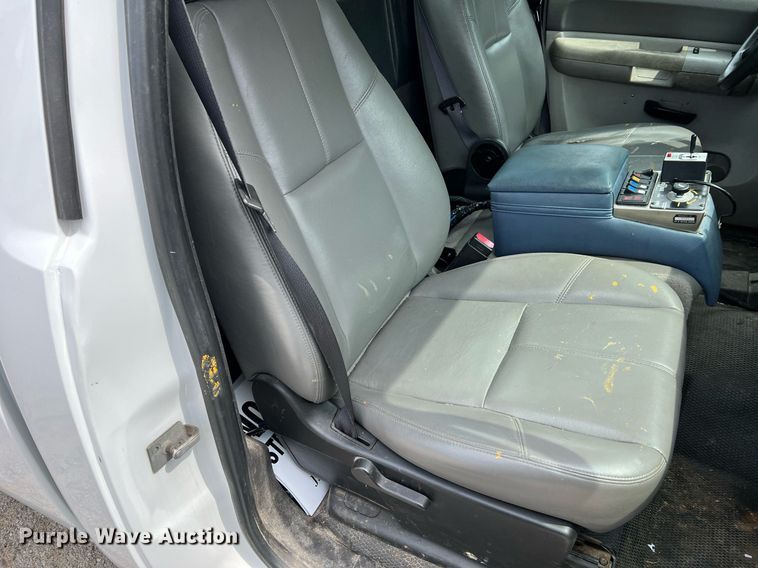 image for item II9179 2008 Chevrolet Silverado 2500HD  pickup truck