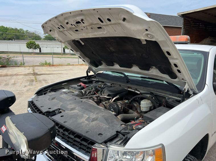 image for item II9179 2008 Chevrolet Silverado 2500HD  pickup truck