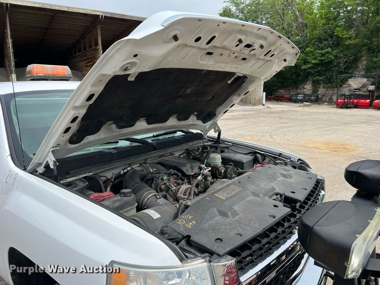 image for item II9179 2008 Chevrolet Silverado 2500HD  pickup truck