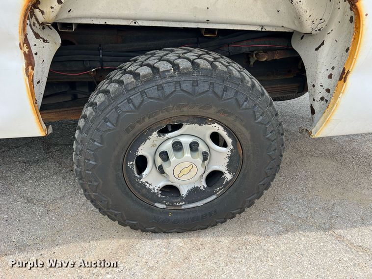 image for item II9179 2008 Chevrolet Silverado 2500HD  pickup truck