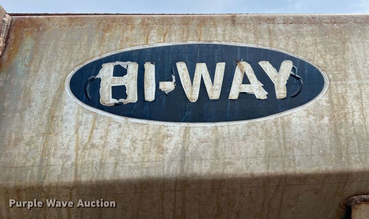 image for item II9180 2005 Ford F550 Super Duty XL  flatbed truck