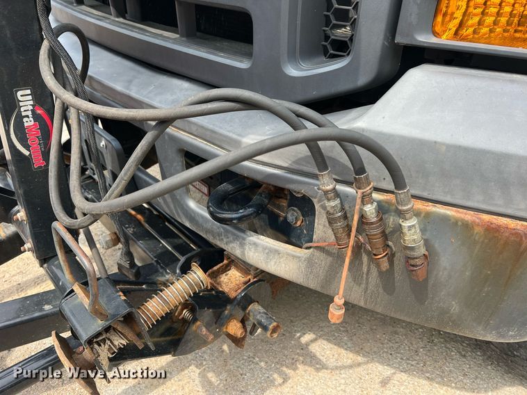 image for item II9180 2005 Ford F550 Super Duty XL  flatbed truck