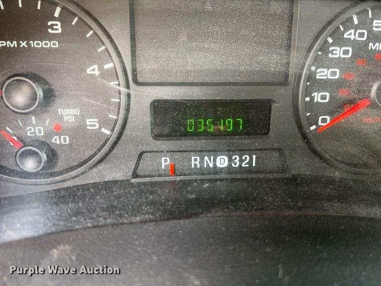 image for item II9180 2005 Ford F550 Super Duty XL  flatbed truck