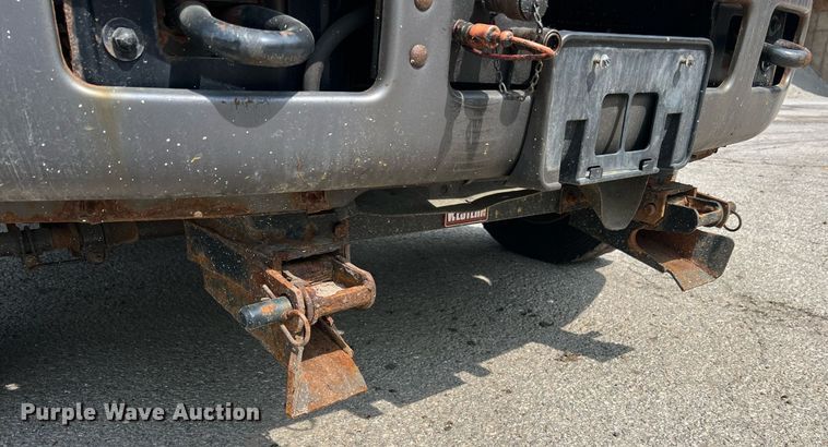 image for item II9181 2005 Ford F550 Super Duty XL  flatbed truck