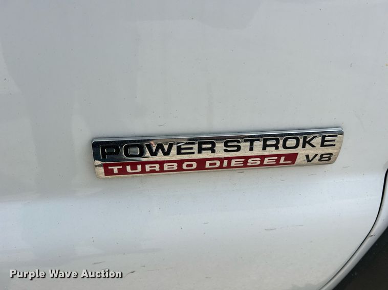 image for item II9181 2005 Ford F550 Super Duty XL  flatbed truck