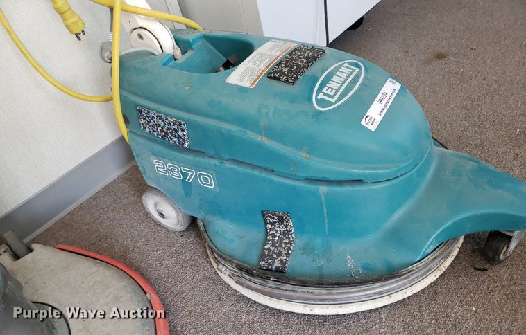 image for item IP9254 (2) floor buffers