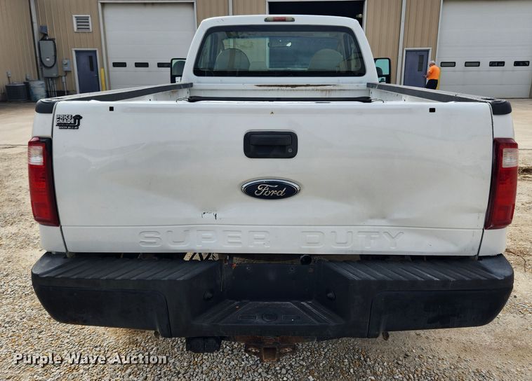 image for item JB9552 2008 Ford F250 Super Duty XL  pickup truck