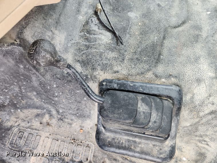 image for item JB9552 2008 Ford F250 Super Duty XL  pickup truck