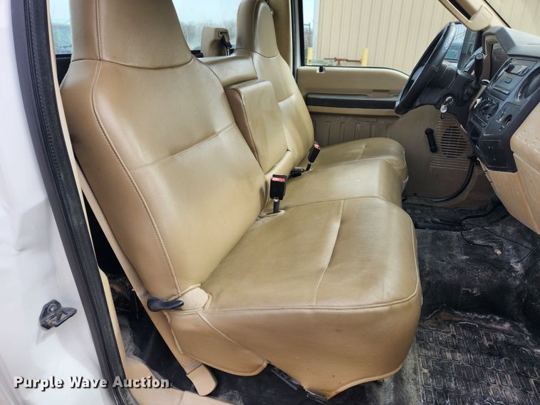 image for item JB9552 2008 Ford F250 Super Duty XL  pickup truck