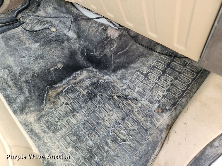 image for item JB9552 2008 Ford F250 Super Duty XL  pickup truck