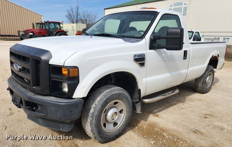 image for item JB9553 2008 Ford F250 Super Duty XL  pickup truck