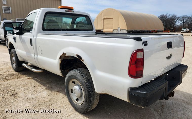image for item JB9553 2008 Ford F250 Super Duty XL  pickup truck