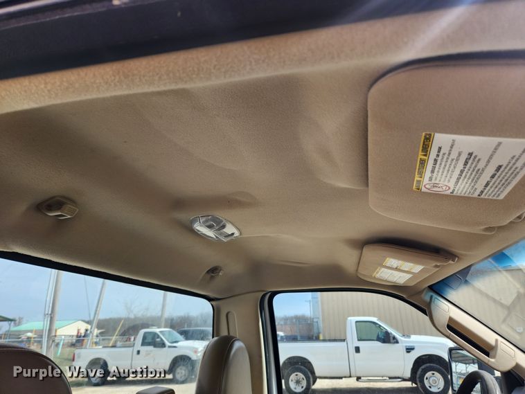 image for item JB9553 2008 Ford F250 Super Duty XL  pickup truck