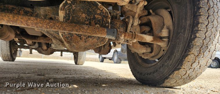 image for item JB9553 2008 Ford F250 Super Duty XL  pickup truck