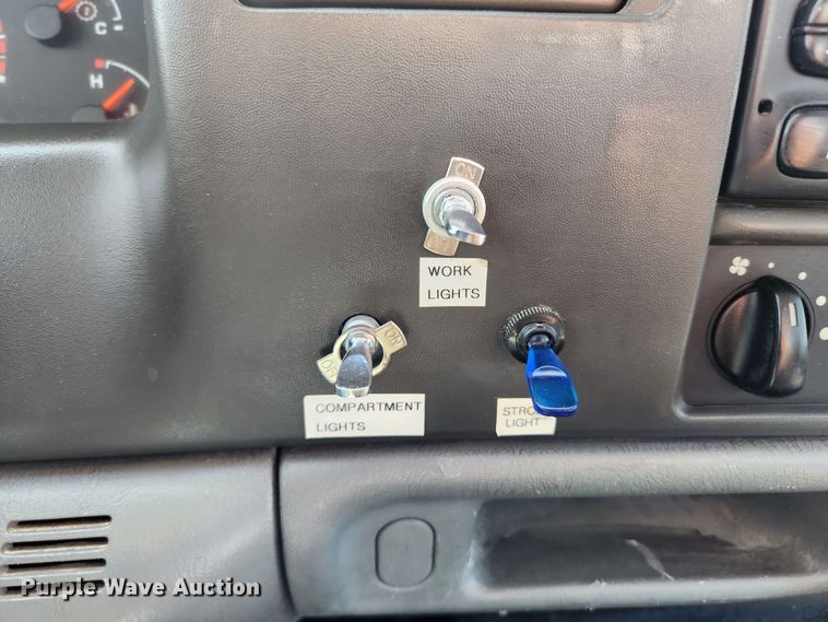 image for item JB9554 2003 Ford F350 Super Duty XL  utility bed pickup truck