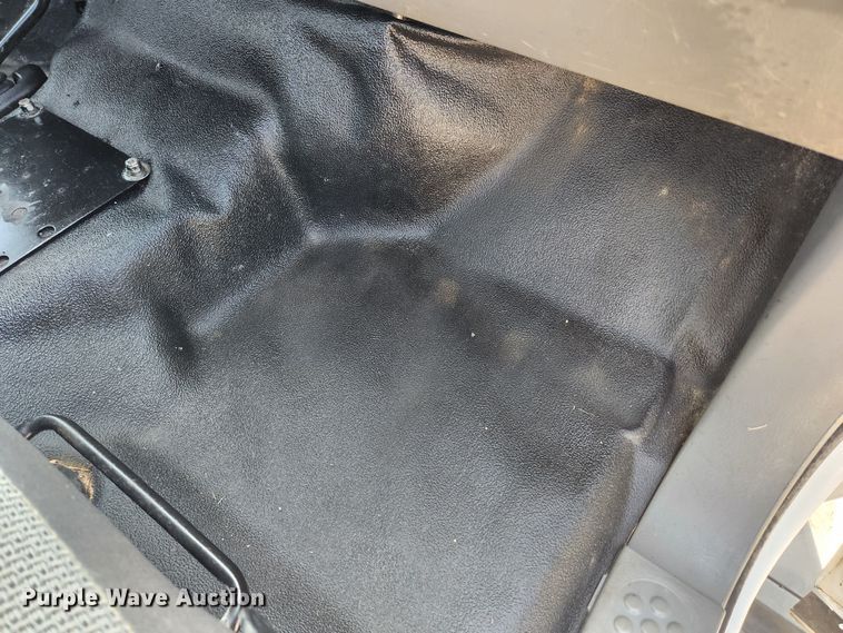 image for item JB9554 2003 Ford F350 Super Duty XL  utility bed pickup truck