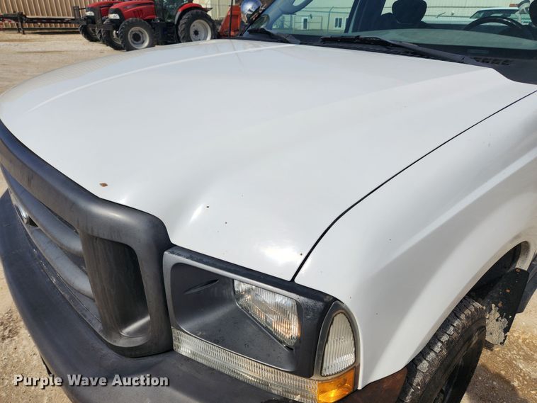 image for item JB9554 2003 Ford F350 Super Duty XL  utility bed pickup truck