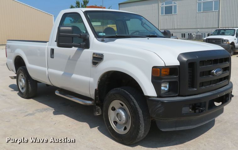 image for item JB9555 2008 Ford F250 Super Duty XL  pickup truck