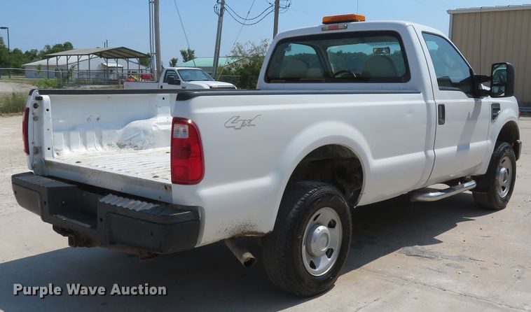 image for item JB9555 2008 Ford F250 Super Duty XL  pickup truck