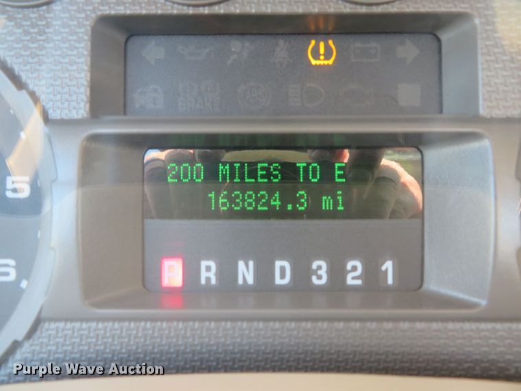 image for item JB9555 2008 Ford F250 Super Duty XL  pickup truck