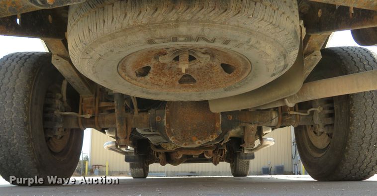 image for item JB9555 2008 Ford F250 Super Duty XL  pickup truck