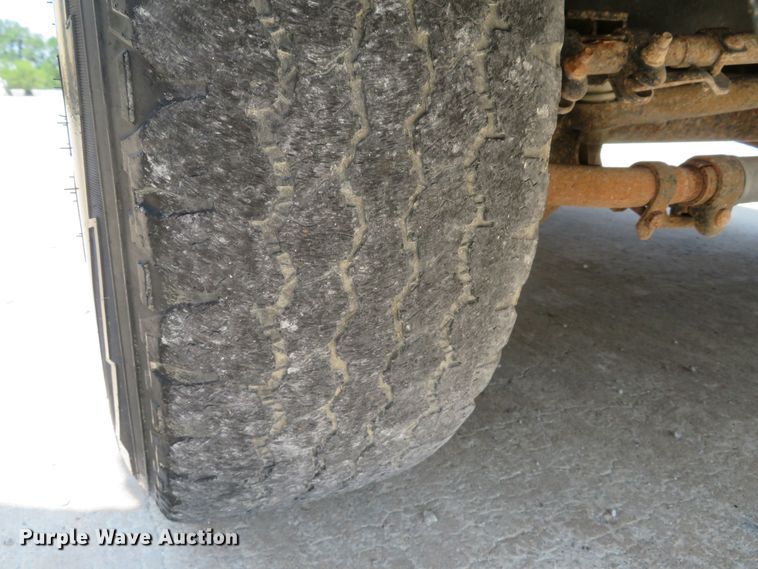 image for item JB9555 2008 Ford F250 Super Duty XL  pickup truck