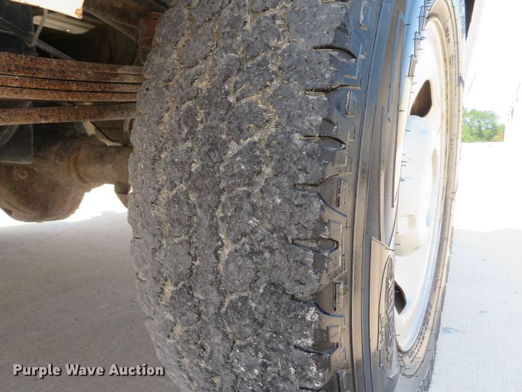 image for item JB9555 2008 Ford F250 Super Duty XL  pickup truck