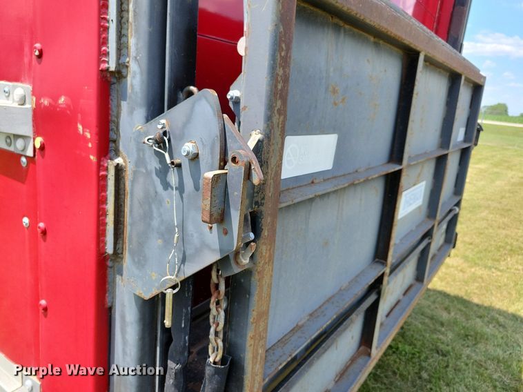 image for item JO9199 1998 GMC Savana 3500 Cargo  box truck