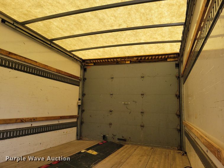 image for item JO9199 1998 GMC Savana 3500 Cargo  box truck