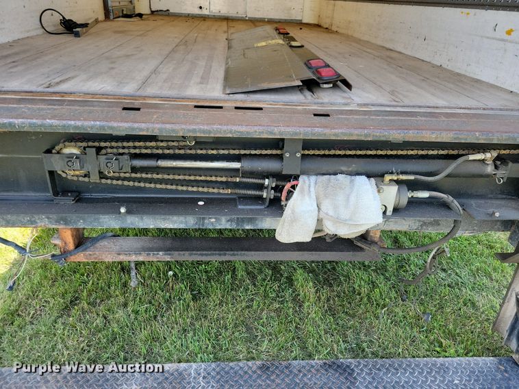 image for item JO9199 1998 GMC Savana 3500 Cargo  box truck