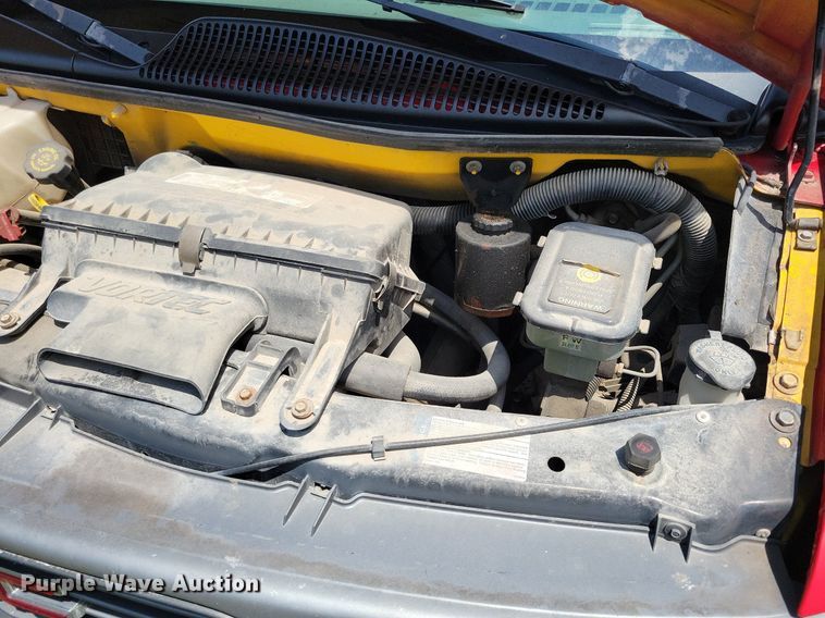 image for item JO9199 1998 GMC Savana 3500 Cargo  box truck