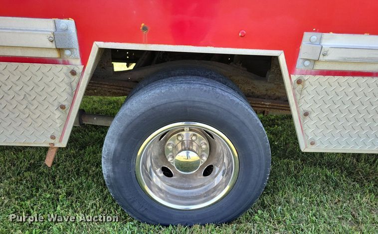 image for item JO9199 1998 GMC Savana 3500 Cargo  box truck