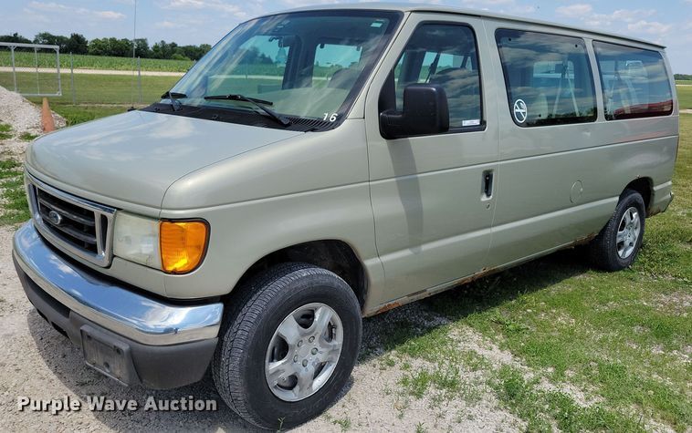 image for item JO9200 2005 Ford E150 XLT  van