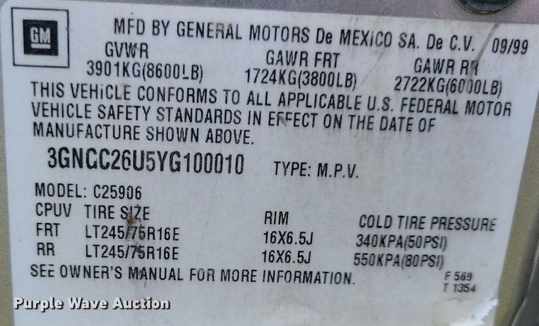 image for item JO9201 2000 Chevrolet Suburban 2500 LS  SUV