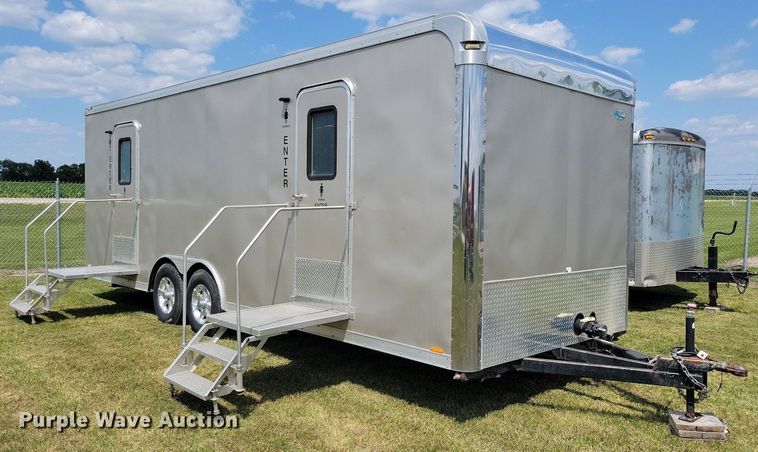 image for item JO9202 2010 Forest River  restroom trailer