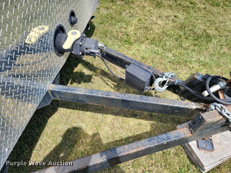 image for item JO9202 2010 Forest River  restroom trailer