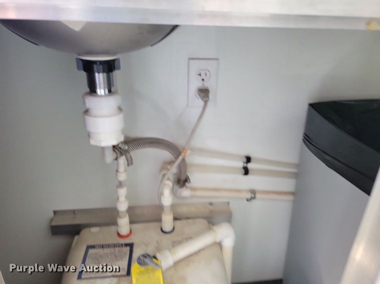 image for item JO9202 2010 Forest River  restroom trailer