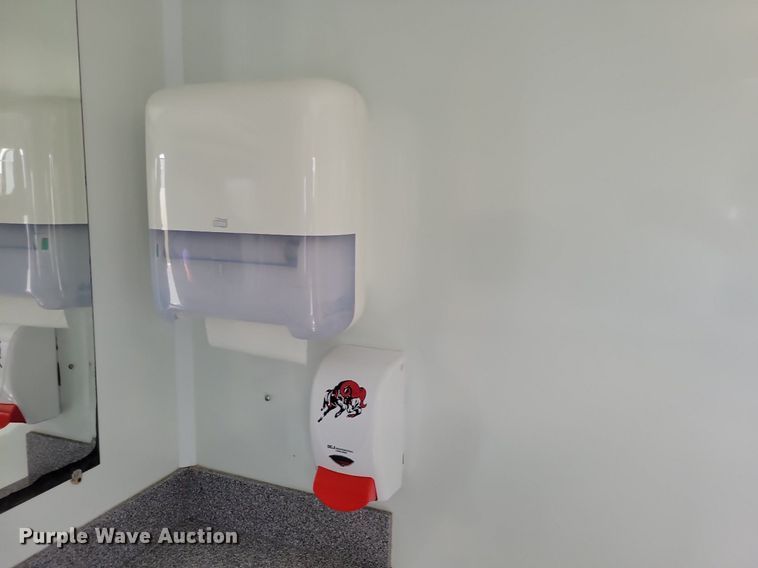 image for item JO9202 2010 Forest River  restroom trailer