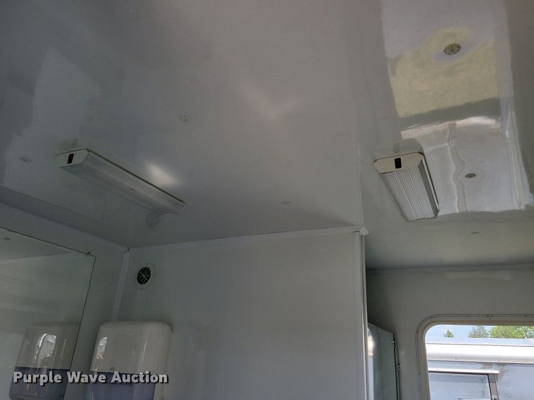 image for item JO9202 2010 Forest River  restroom trailer