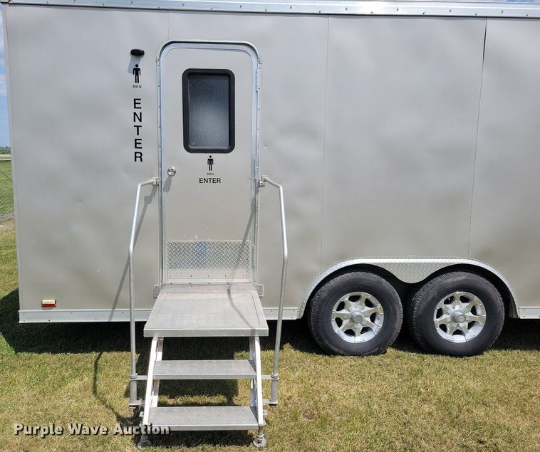 image for item JO9202 2010 Forest River  restroom trailer