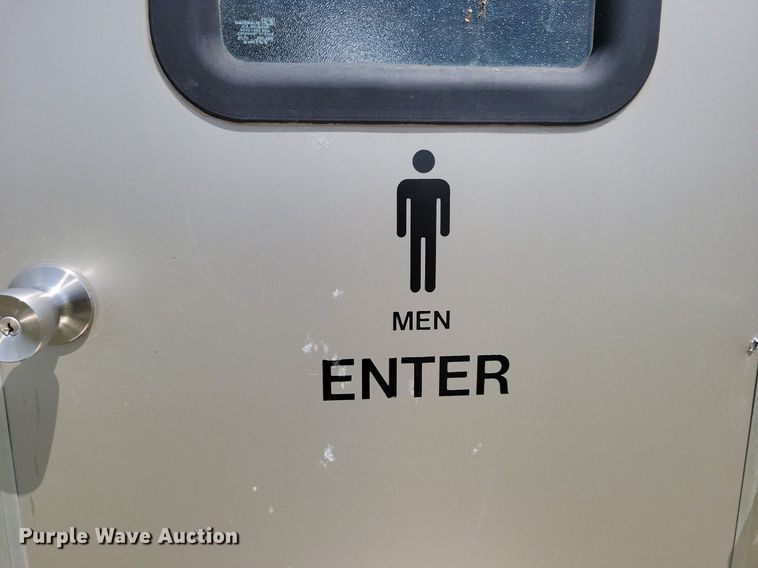 image for item JO9202 2010 Forest River  restroom trailer